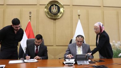 مركز تحديث الصناعة يوقع بروتوكول تعاون مع شركة بلاك سميث للذكاء الاصطناعي بهدف رفع كفاءة الصناعة المصرية