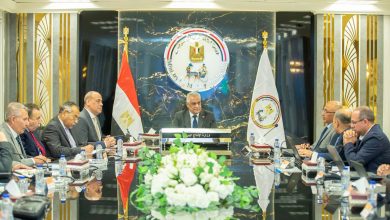 وزير الإنتاج الحربي يتابع الموقف التنفيذي لمشروعات حياة كريمة.. ويوجّه بالعمل على سرعة الانتهاء منها وفقًا لأعلى المعايير