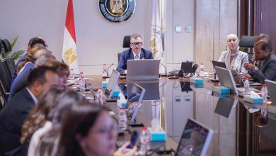 وزير التخطيط يستعرض التطورات الاقتصادية وملامح البرنامج الوطني للتحول الاقتصادي مع مؤسسات التمويل ووكالات التصنيف الدولية