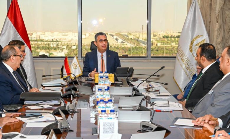وزير التموين يعقد اجتماعًا جديدًا مع الشعبة العامة للمخابز وغرفة صناعة الحبوب لمتابعة تطورات سوق الخبز الحر والدقيق