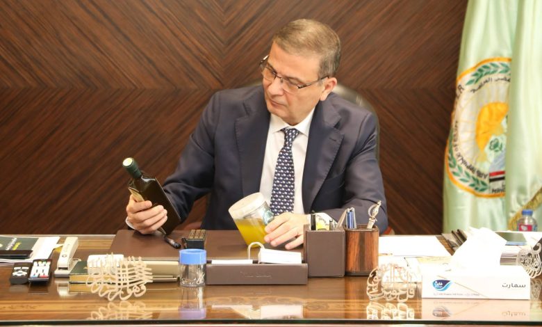 وزير الزراعة يتابع بشائر إنتاج الزيتون بالتجمعات الزراعية بسيناء