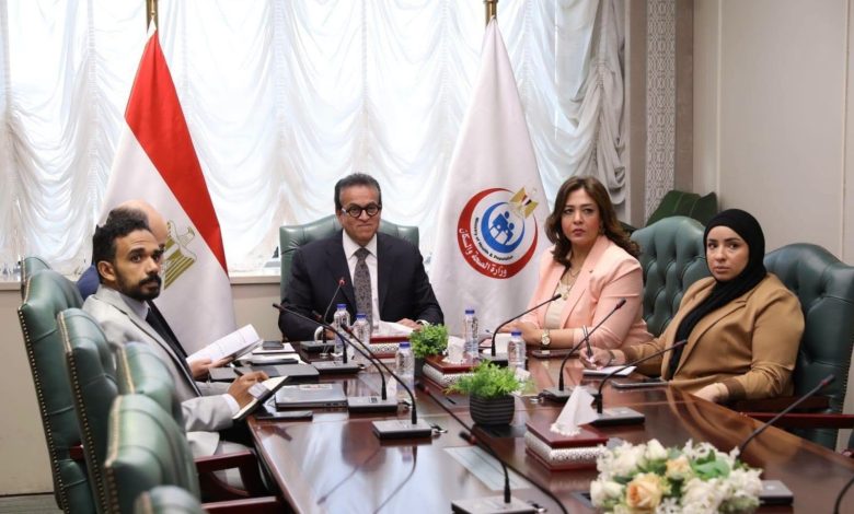 وزير الصحة يؤكد التزام مصر بالعمل مع كافة الأشقاء في الاتحاد الأفريقي لمواجهة «إيبولا»