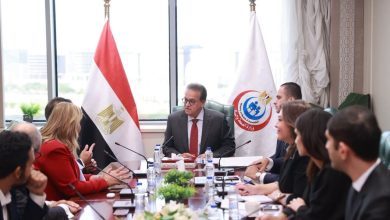وزير الصحة يبحث مع رئيس اتحاد المستشفيات العربية سبل تعزيز التعاون وتطوير الخدمات الصحية