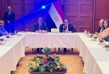 وزير الصحة يلتقي نخبة من الكوادر الطبية المصرية بألمانيا على هامش قمة الصحة العالمية في برلين