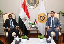 وزير الصناعة يبحث مع سفير كوت ديفوار لدى مصر سبل تعزيز التعاون الصناعي بين البلدين وزيادة الاستثمارات الصناعية المشتركة