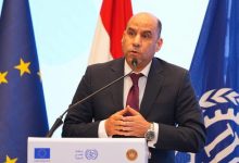 وزير العمل يطلق دليل الإجراءات القياسية للتشغيل بالخارج لتعزيز حماية العمالة المصرية
